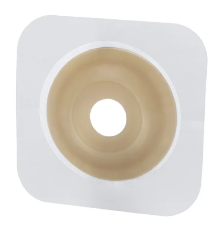 una placa blanca con un objeto blanco redondo